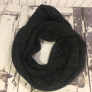 7 FAM Oversized Black/Gray Infinity Scarf